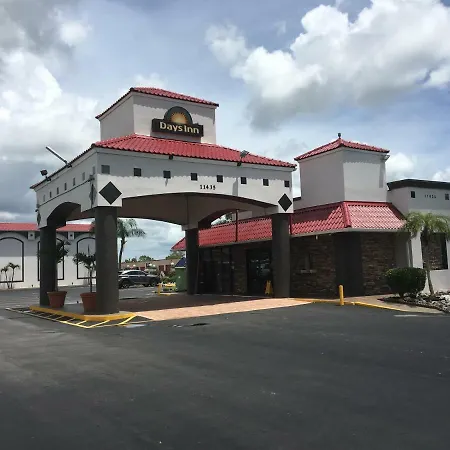 Days Inn By Wyndham Fort Myers-2